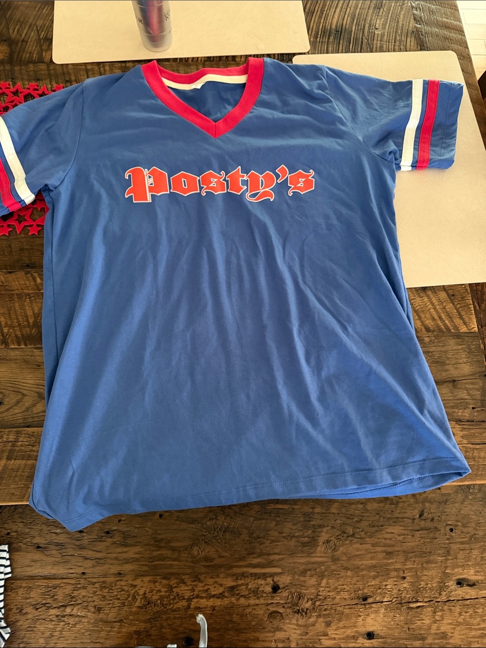 Posty's Blue & Red V-Neck Tee size large